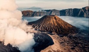 Paket Trip ke Gunung Bromo dan Ijen Api Biru